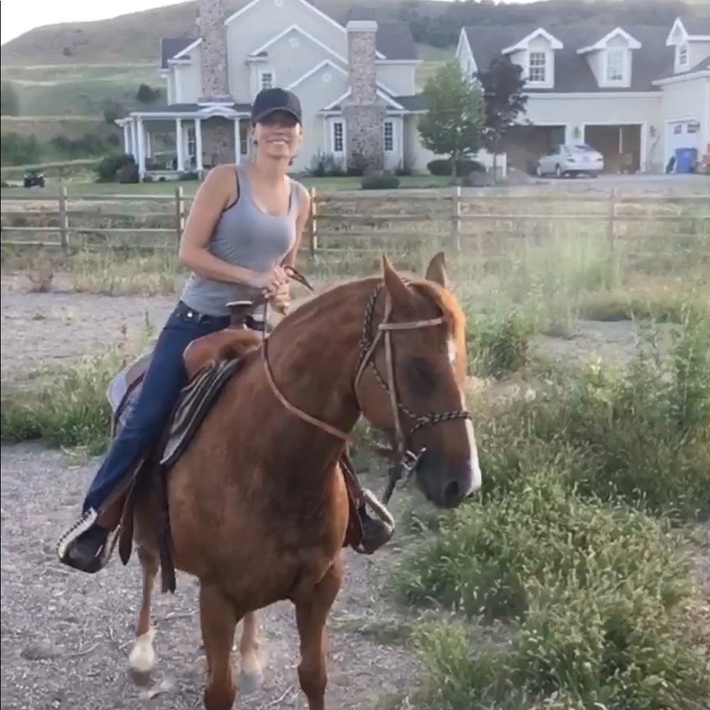 Meet your Posher, Lisa